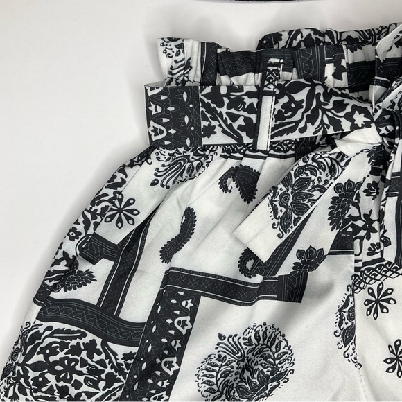 Toddler Girls Cami Top With Paisley Belted Shorts Size 2T (90) - Picture 5 of 7